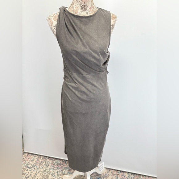 Topshop Gray Asymmetrical cutout ruched midi Dress size M - Picture 10 of 15